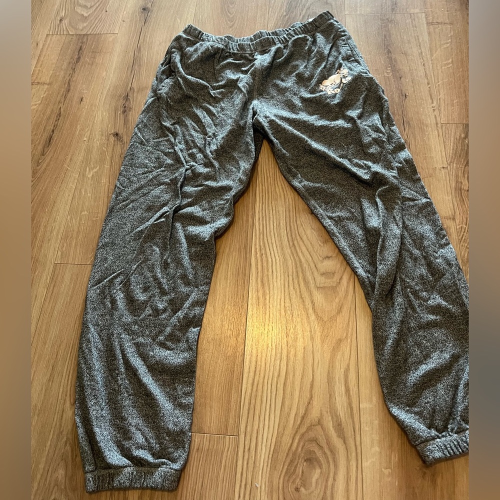 Size medium roots pants